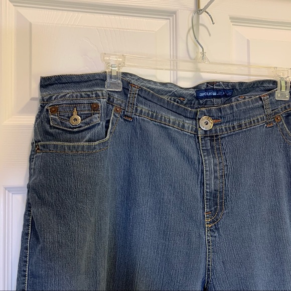 avenue JEANS Blue Denim Stretch Capri Pants 28 - Picture 2 of 7